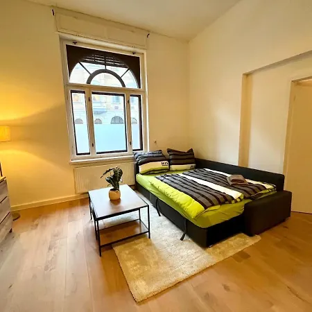 아파트 Familienfreundliche Mit Pkw-stellplatz *