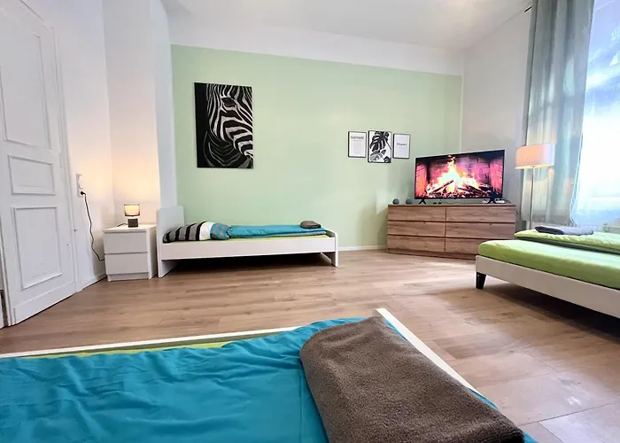 Grosszuegiges Mit Pkw-stellplatz, Monteursunterkunft Appartement *