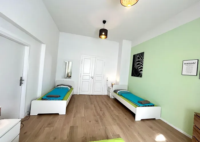 Grosszuegiges Mit Pkw-stellplatz, Monteursunterkunft *