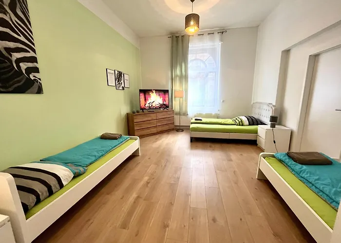 Grosszuegiges Mit Pkw-stellplatz, Monteursunterkunft Apartamento